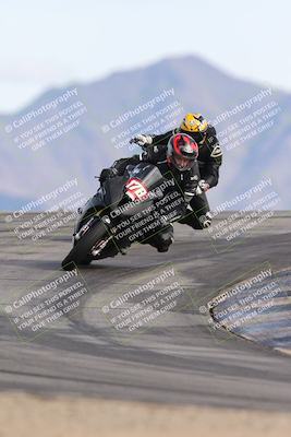 media/Nov-16-2025-Race Pace (Sun) [[8c5fa54630]]/Verified Riders/8-Turn 12 (120pm)/